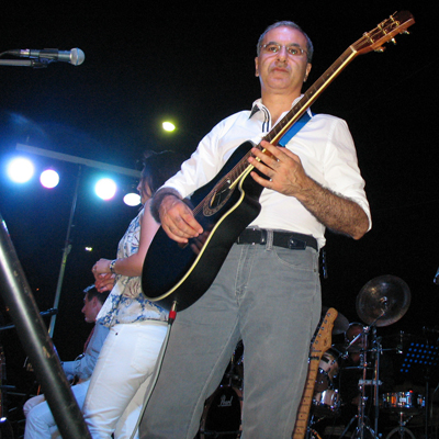 Cesare Gridelli alla chitarra